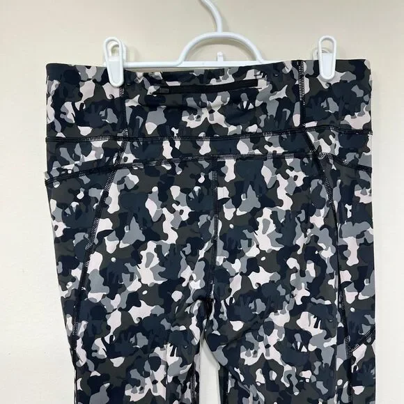 Sweaty Betty Zero Gravity Elephant Camo Leggings XL Women Rare